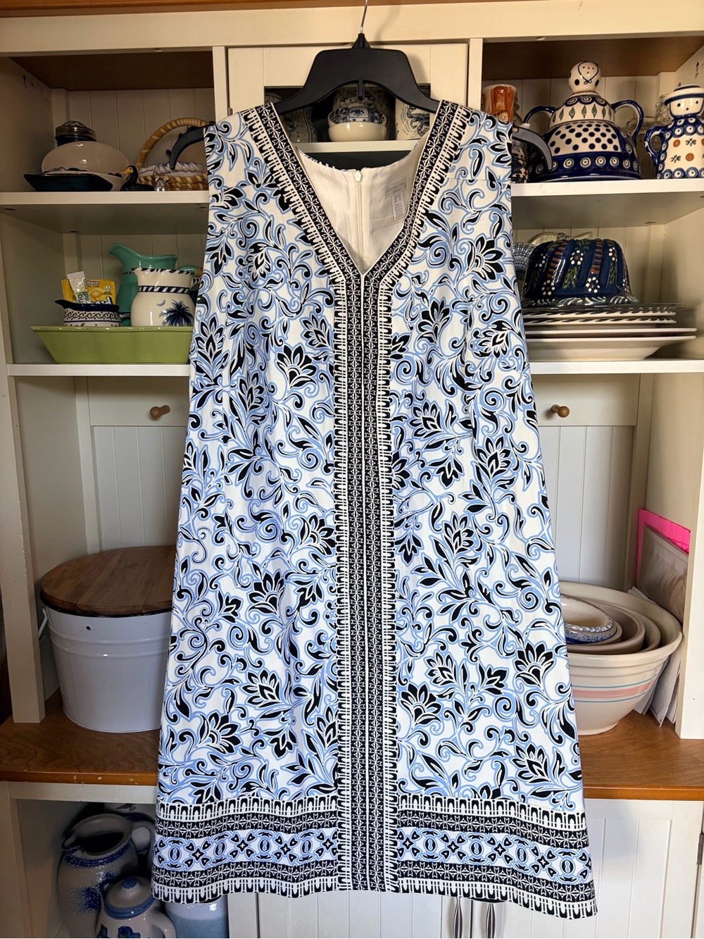 London Times Dress 24W Light Blue and Black Floral V-Neck Shift Dress